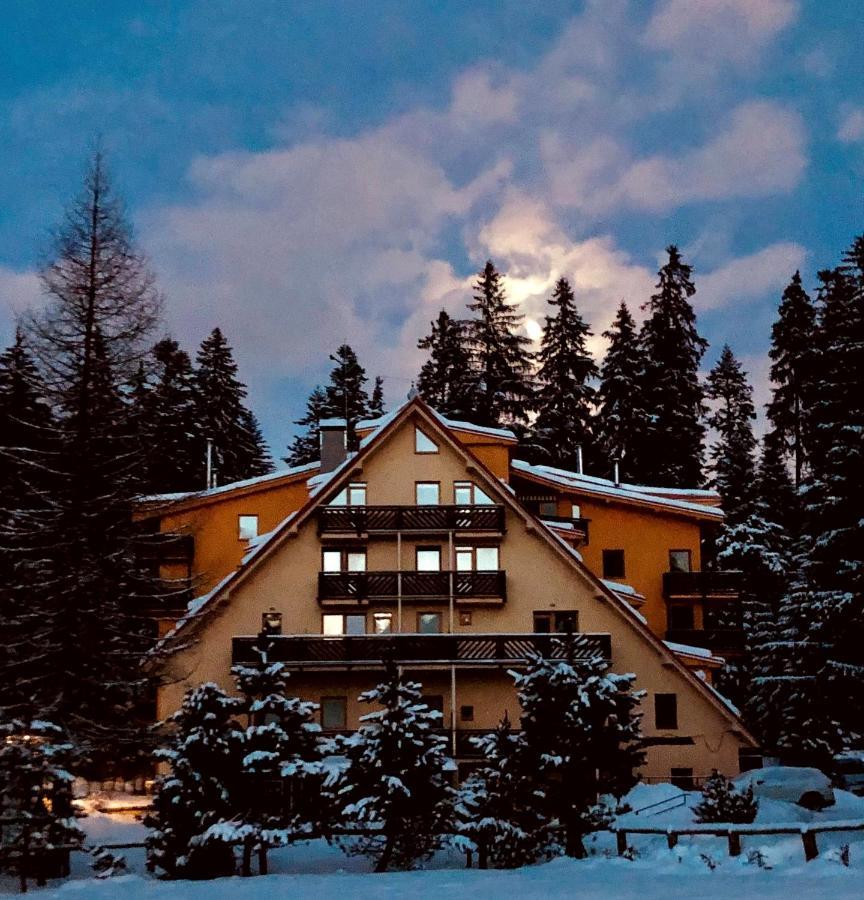 Ski Apartmany Spiezovec Donovaly Buitenkant foto